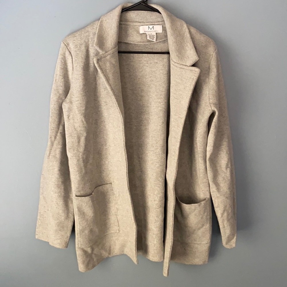 Trendy women’s blazer